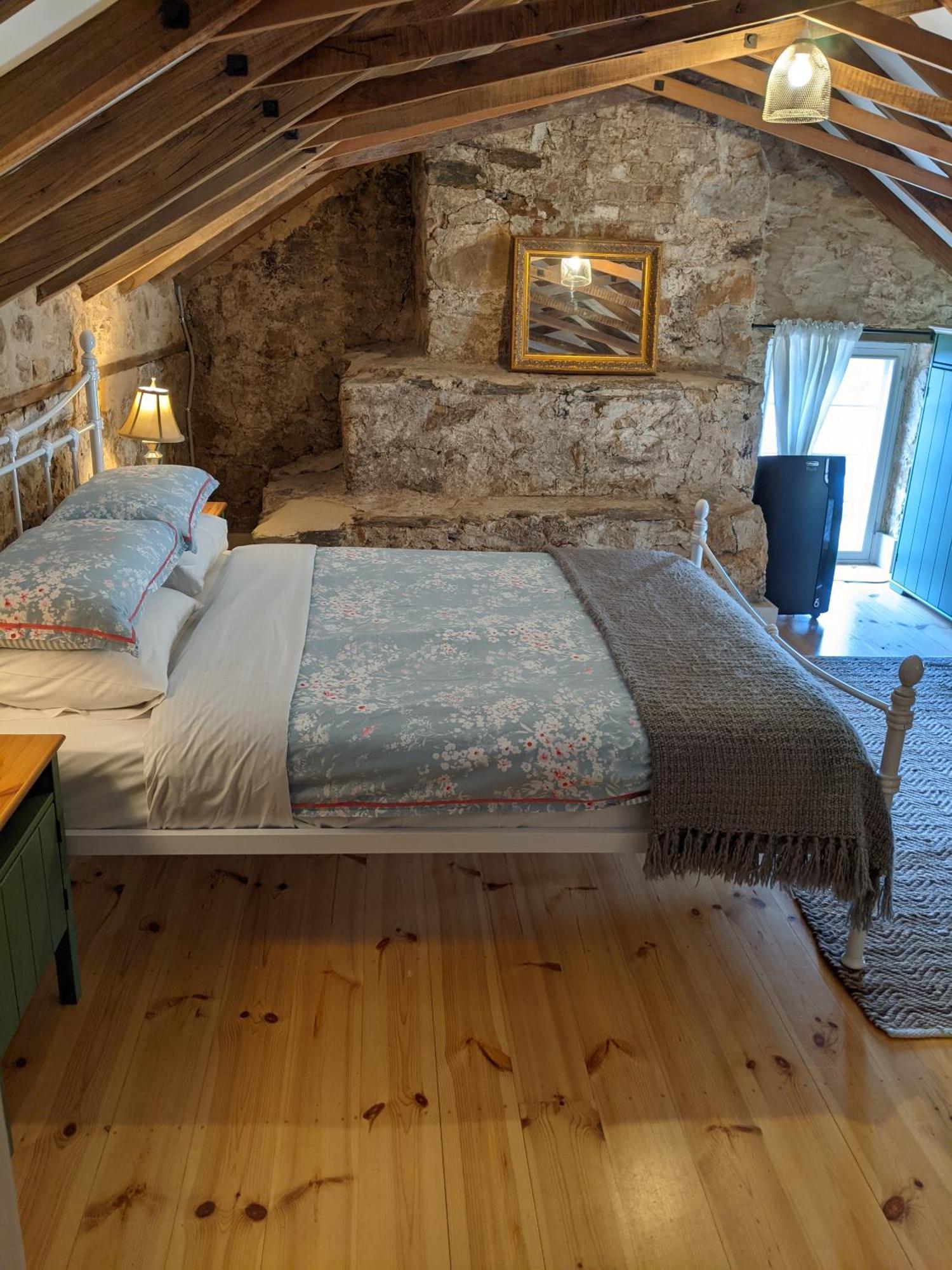 Morialta Barns Bed and Breakfast Norton Summit Exteriör bild