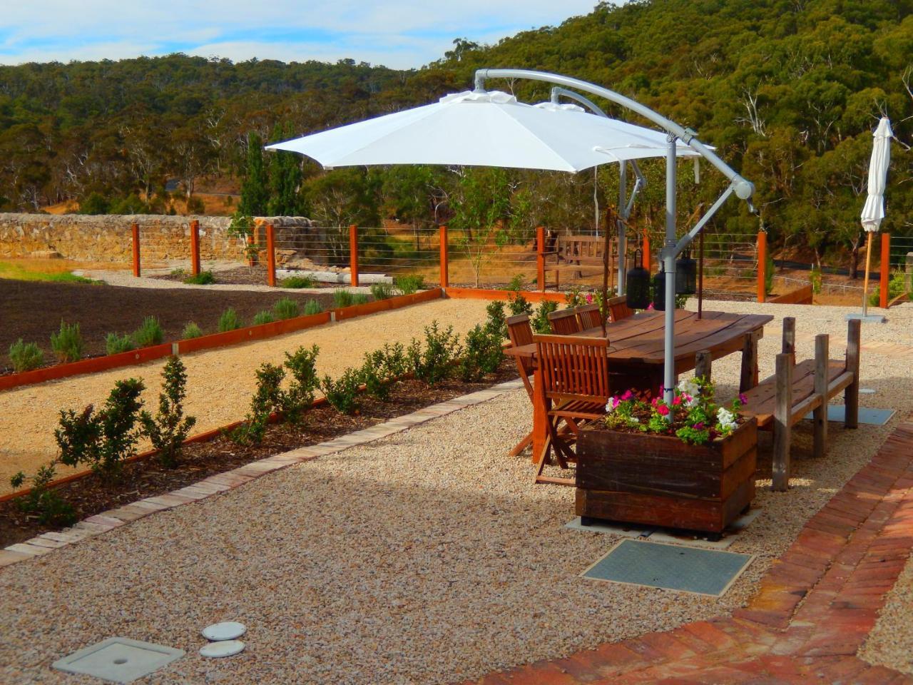 Morialta Barns Bed and Breakfast Norton Summit Exteriör bild
